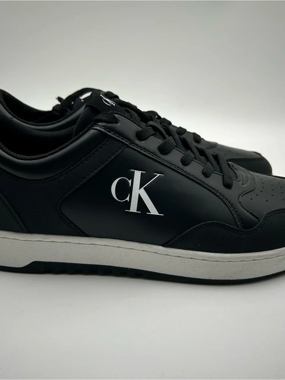 Calvin Klein Jeans Black Low-Top Sneakers